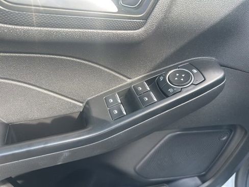 Used 2025 Ford Escape ST-Line Select AWD/4WD image 13