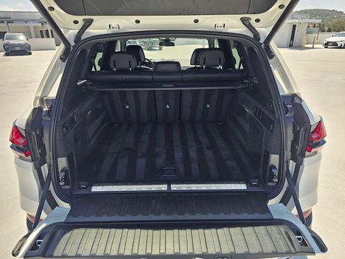 Used 2024 BMW X5 xDrive50e AWD/4WD image 14