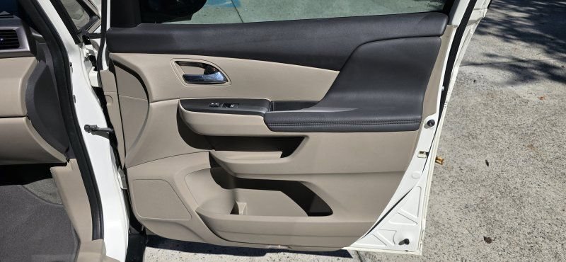 Used 2016 Honda Odyssey SE image 17