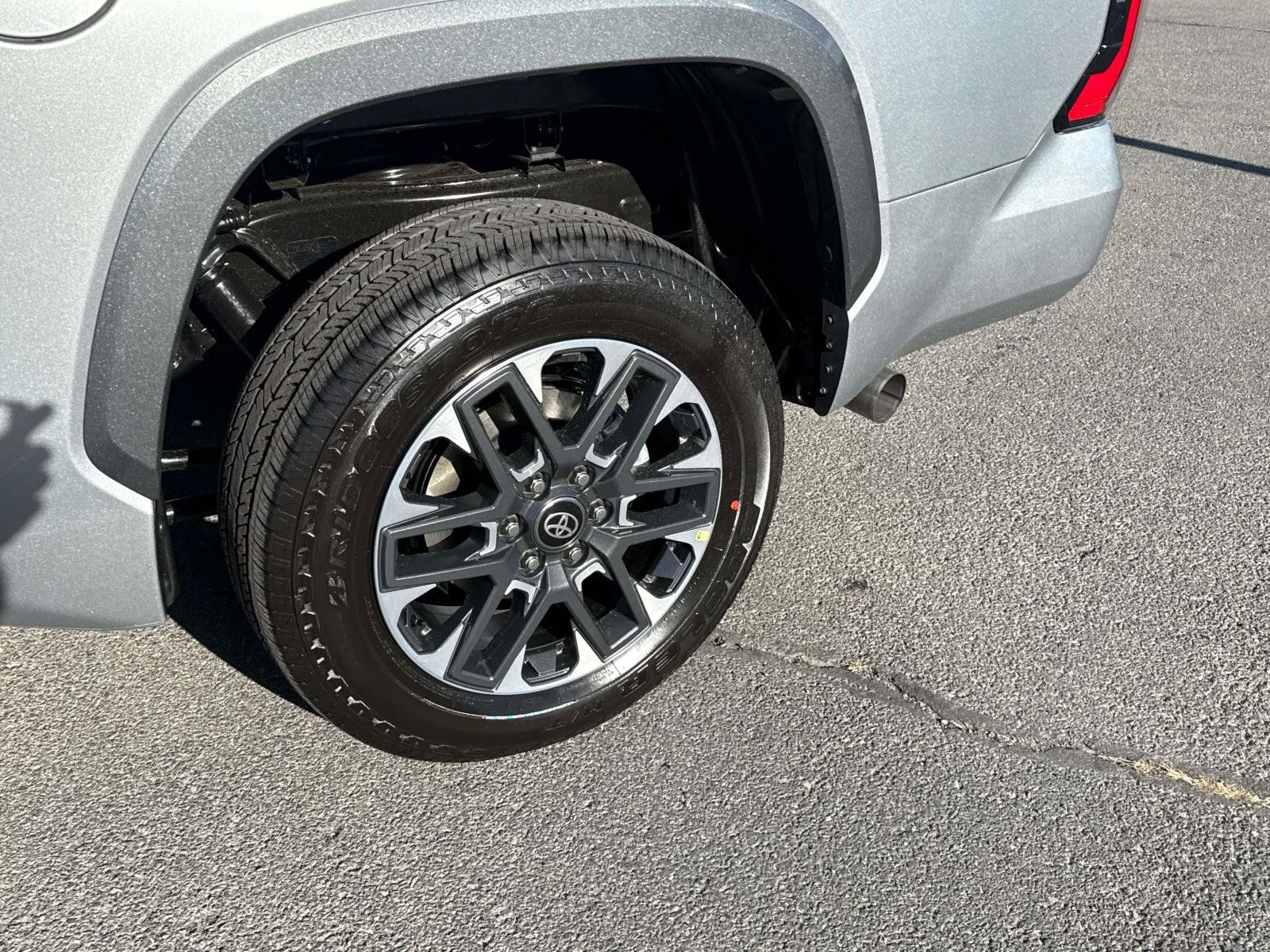New 2026 Toyota Tundra Limited AWD/4WD image 6