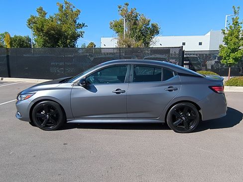 Used 2022 Nissan Sentra SR w/ Electronics Package image 9