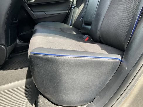 Used 2018 Toyota Corolla SE w/ SE Premium Package FWD image 15