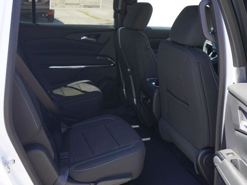 New 2026 Chevrolet Traverse LT image 28