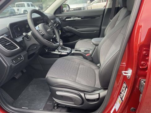 New 2026 Kia Seltos S AWD/4WD image 8
