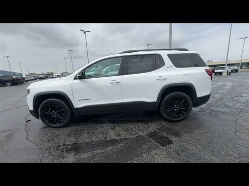 Certified 2023 GMC Acadia SLE w/ Driver Convenience Package image 5