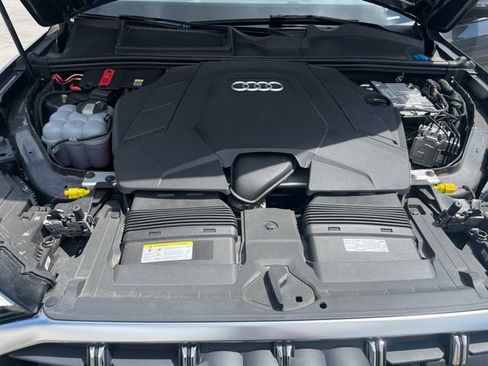 Used 2025 Audi Q7 3.0T Premium Plus AWD/4WD image 24