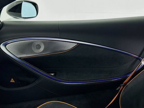 New 2026 McLaren Artura RWD image 15