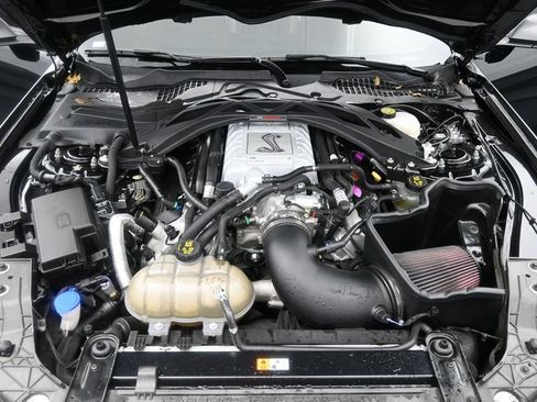 Used 2020 Ford Mustang Shelby GT500 w/ Technology Package RWD image 34