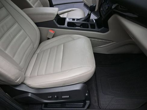 Used 2017 Ford Escape Titanium FWD image 30