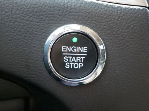 Certified 2024 Ford Edge Titanium image 23