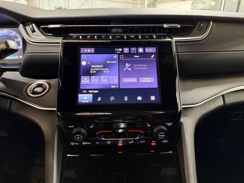 Certified 2025 Jeep Grand Cherokee Laredo X w/ Luxury Tech Group I AWD/4WD image 10