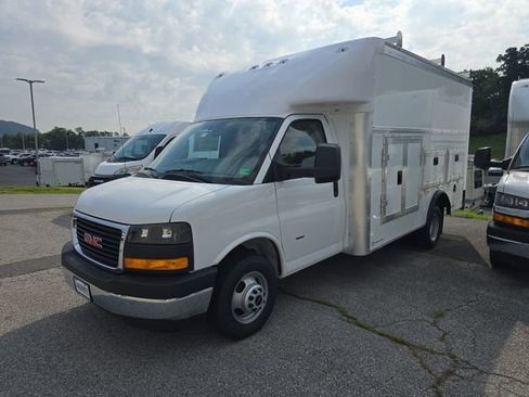 New 2025 GMC Savana 3500 w/ Power Convenience Package image 3