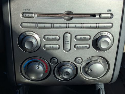 Used 2009 Mitsubishi Galant ES image 13