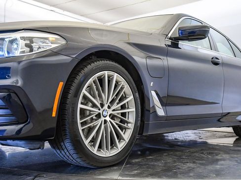 Used 2019 BMW 530e image 10
