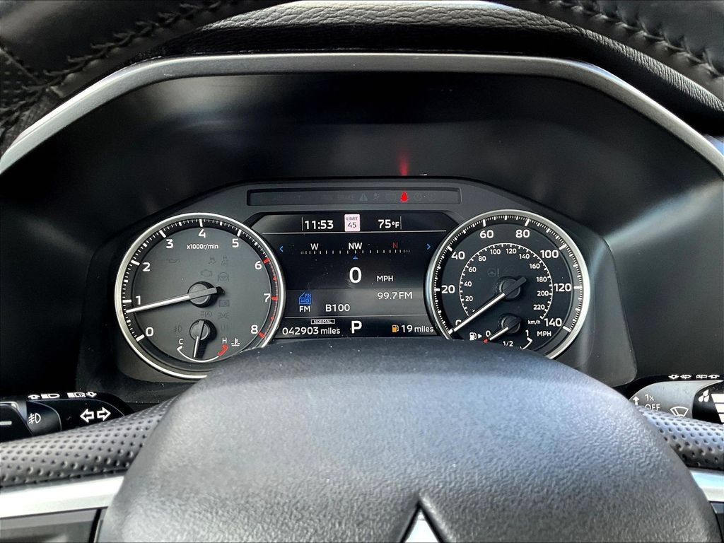 Used 2024 Mitsubishi Outlander SE AWD/4WD image 17