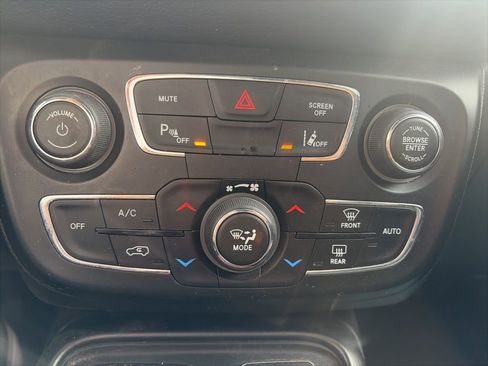 Used 2021 Jeep Compass Trailhawk image 20