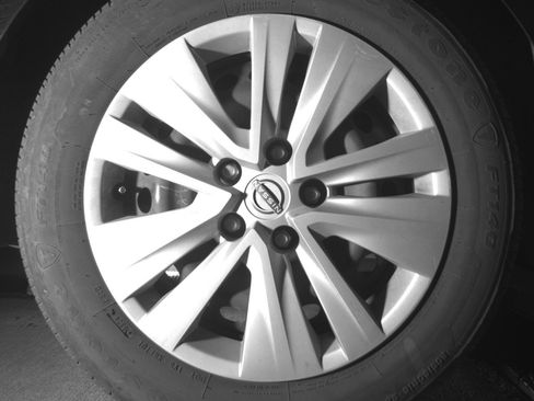 Used 2025 Nissan Sentra S FWD image 15