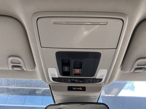 Used 2023 Honda Accord EX image 19