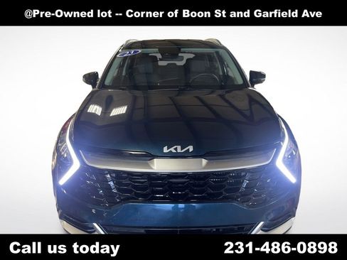 Used 2023 Kia Sportage EX image 8