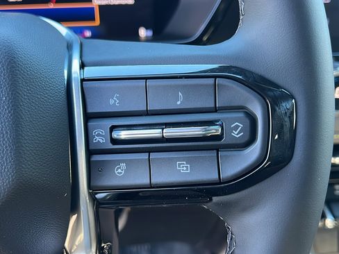 New 2026 Chevrolet Colorado ZR2 w/ Technology Package image 28