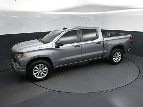 Used 2025 Chevrolet Silverado 1500 Custom w/ LPO, Dark Essentials Package RWD image 12