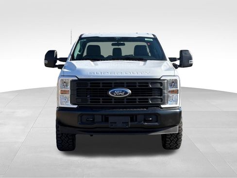 New 2026 Ford F250 XL w/ XL Off-Road Package AWD/4WD image 9