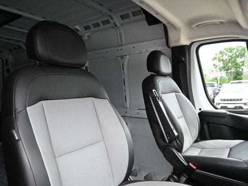 Used 2025 RAM ProMaster 2500 w/ Convenience Group FWD image 25