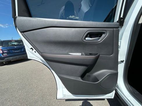 New 2026 Nissan Rogue SV AWD/4WD image 40