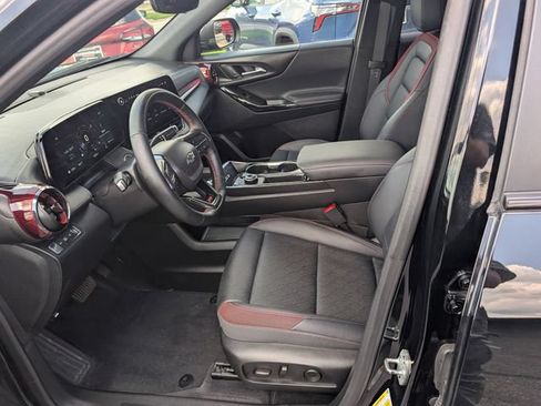 Used 2025 Chevrolet Equinox RS w/ Safety and Technology Package AWD/4WD image 17