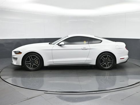 Used 2018 Ford Mustang Coupe w/ Equipment Group 101A RWD image 4