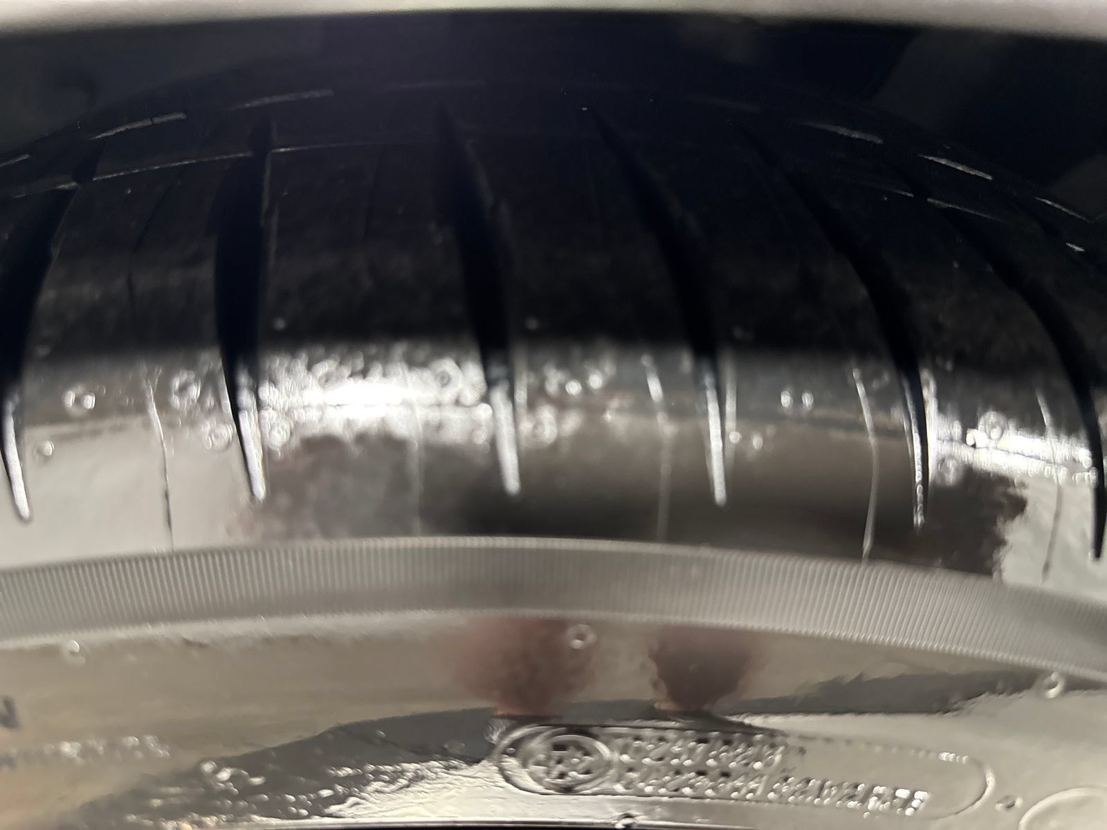 Used 2015 Dodge Challenger SRT Hellcat RWD image 11