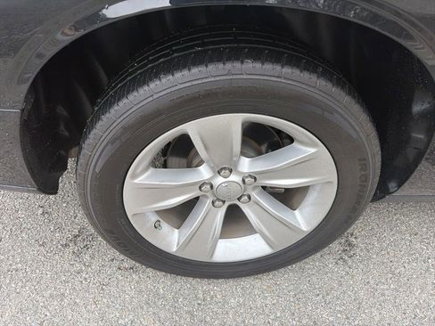 Used 2023 Dodge Challenger SXT image 15