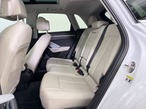 Certified 2025 Audi Q3 2.0T Premium w/ Convenience Package image 14