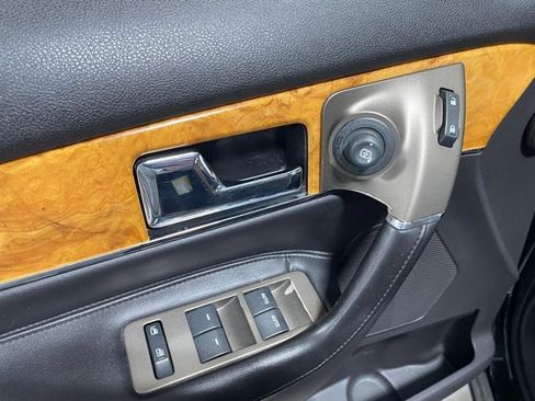 Used 2011 Lincoln MKX AWD w/ 102A Rapid Spec Order Code image 12