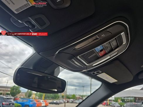 Used 2024 Jeep Grand Cherokee Limited w/ Black Appearance Package RWD image 17