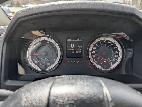 Used 2018 RAM 1500 Express AWD/4WD image 20