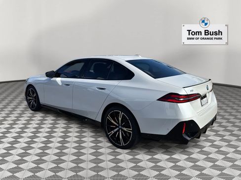 Used 2024 BMW i5 M60 w/ Premium Package image 7