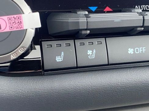 New 2026 Toyota Tundra Platinum image 29