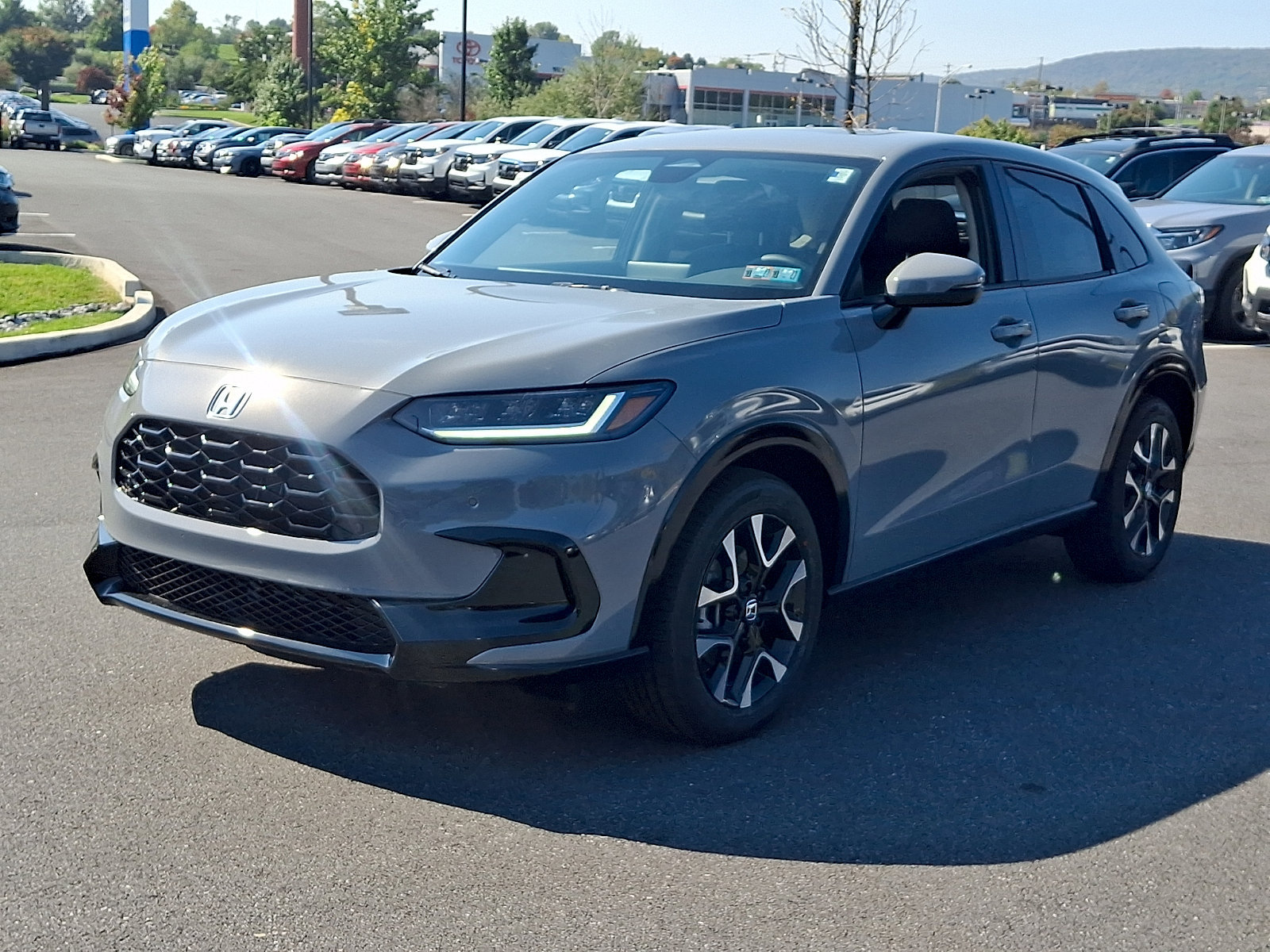 New 2027 Honda HR-V EX-L image 2