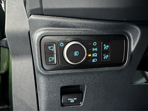 Used 2025 Ford Bronco Outer Banks image 17