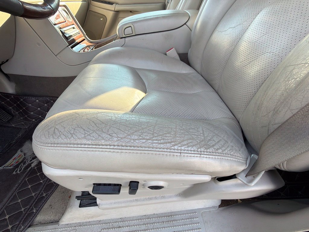 Used 2005 Cadillac Escalade AWD image 10