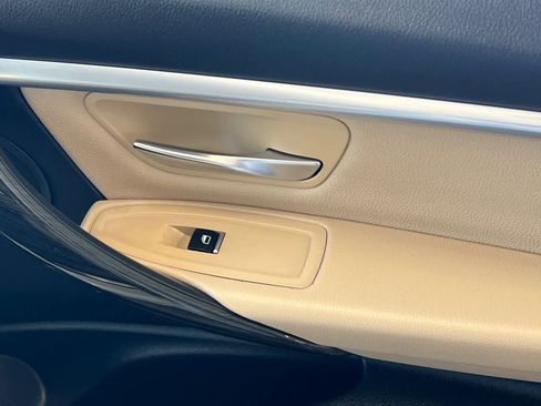 Used 2017 BMW 330e RWD image 20