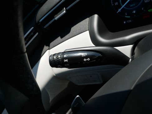 Certified 2024 Hyundai Tucson Limited AWD/4WD image 31