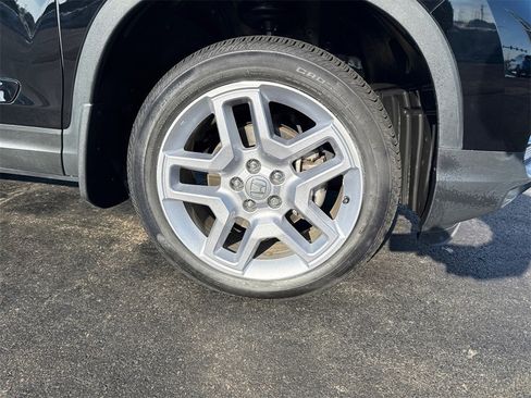 Certified 2025 Honda Passport EX-L image 13