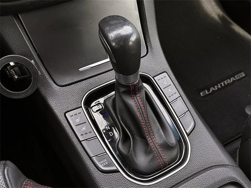 Used 2018 Hyundai Elantra GT Sport w/ Sport Tech Package 04 image 24