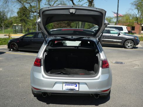 Used 2015 Volkswagen GTI SE w/ Lighting Package (SEL) FWD image 7