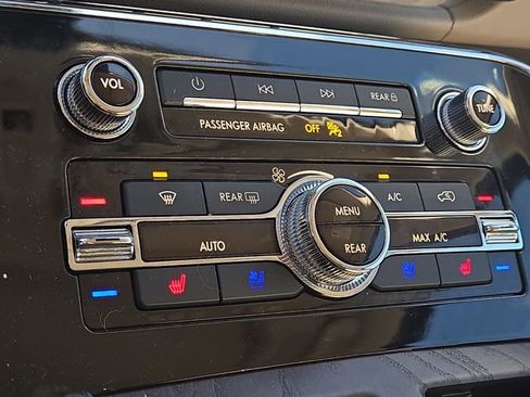 Used 2023 Lincoln Navigator L Reserve image 25