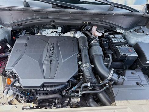 Certified 2025 Hyundai Santa Fe Calligraphy FWD image 30