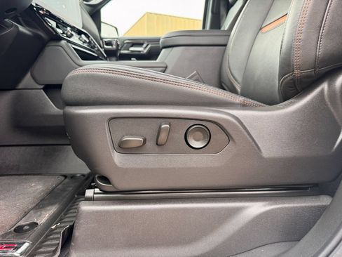Used 2025 GMC Sierra 1500 AT4 AWD/4WD image 33
