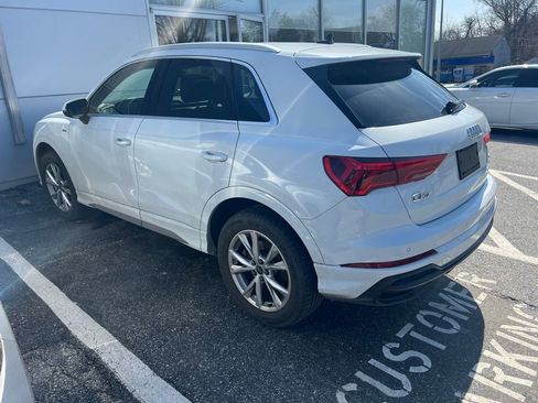 Used 2022 Audi Q3 2.0T Premium Plus image 2